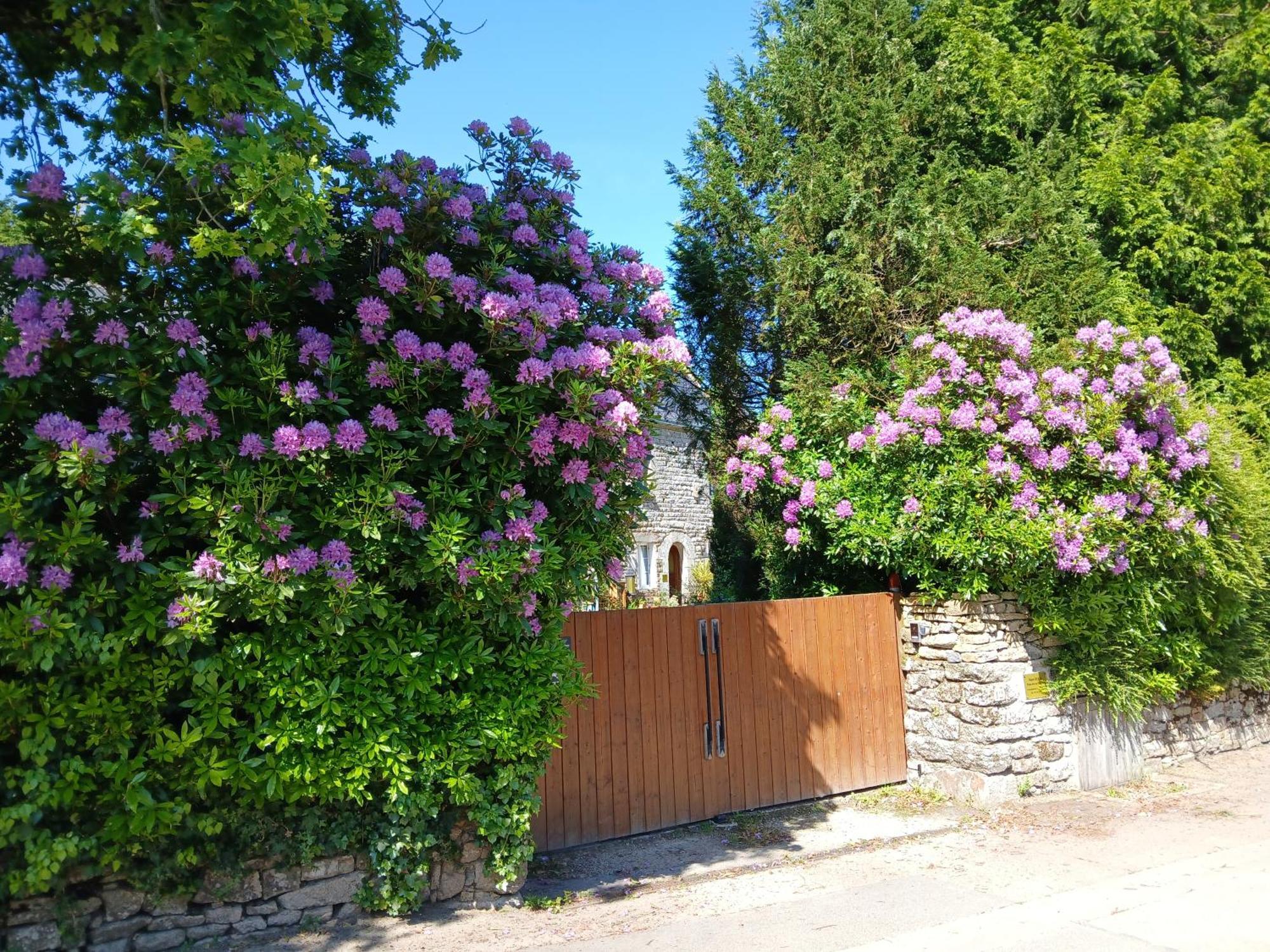 Manoir Du Grand Chene Hotel La Vraie-Croix Bagian luar foto